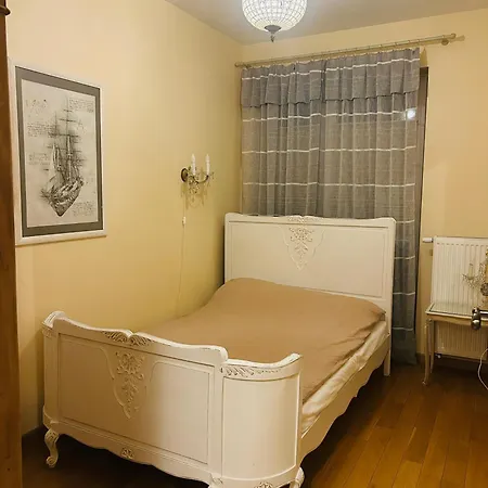 Juno 7 Apartment